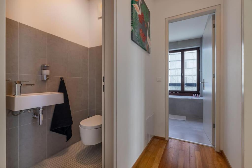 Modern Spacious Flat With A Terrace And A Parking Prague Luaran gambar